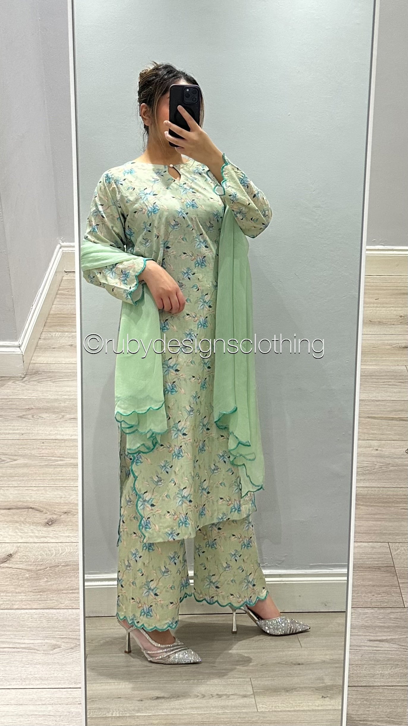 NOREEN - EXCLUSIVE 3 Piece Swiss Lawn Suit with Chiffon Dupatta