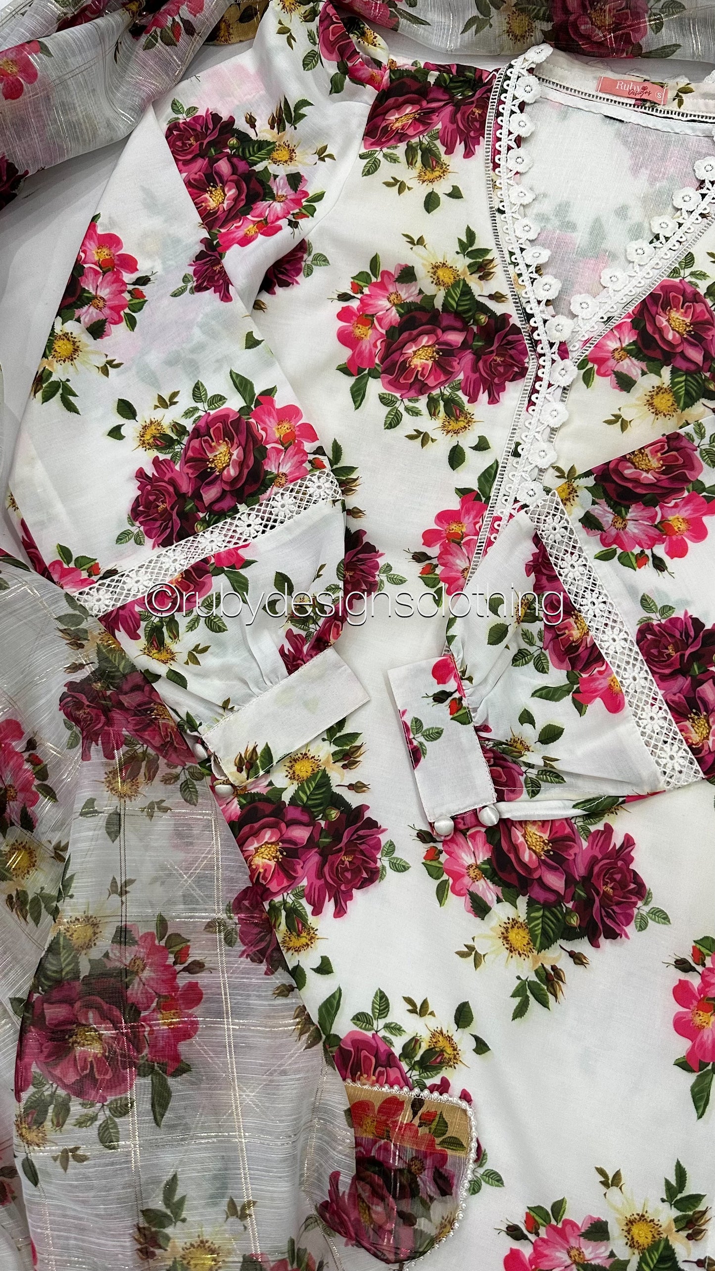 AFSHEEN White - 3 Piece White Floral Print Swiss Lawn Suit with Organza Dupatta (8034682896597)