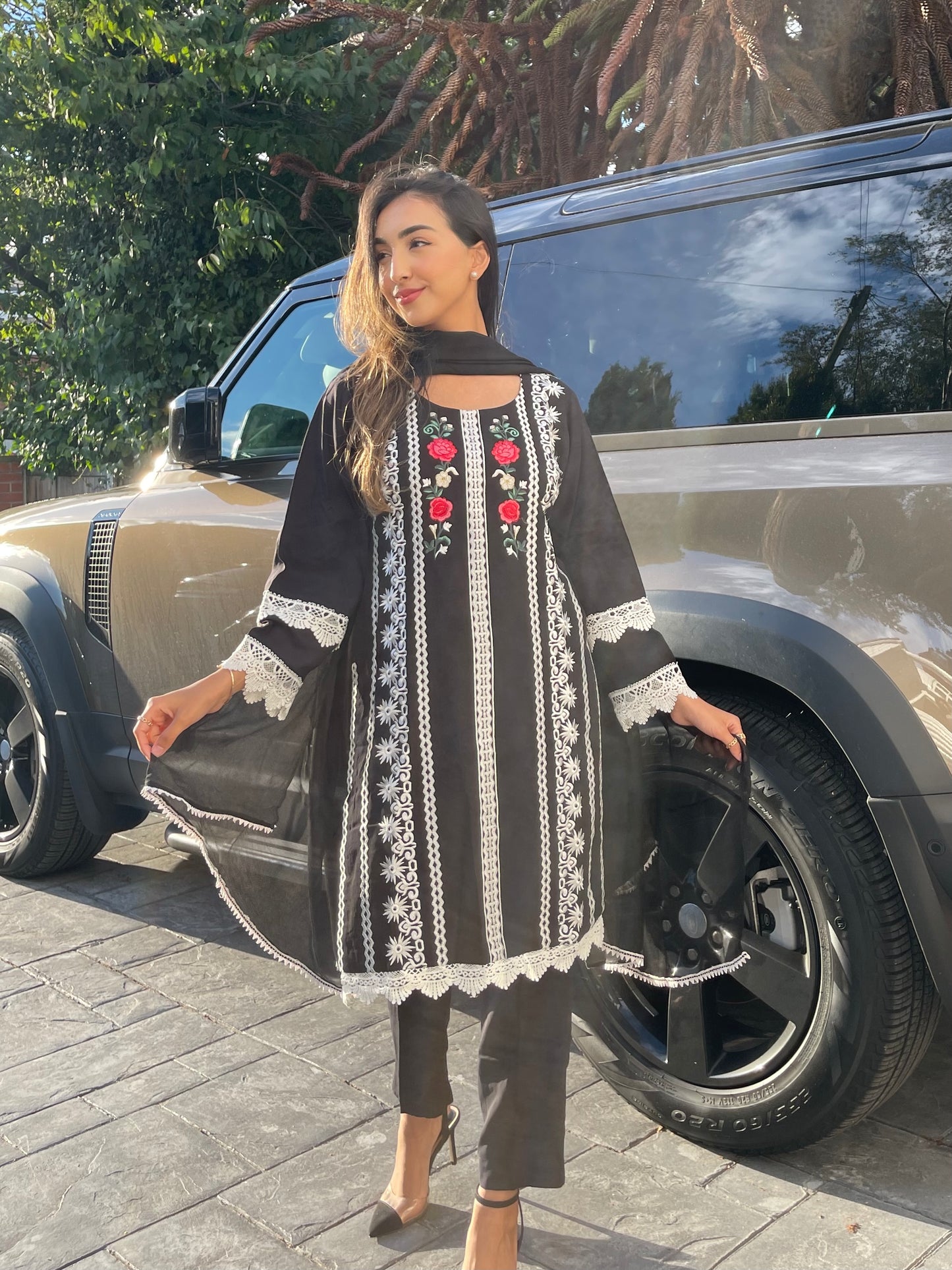 TAHERA - 3 Piece Black Linen Suit with White Lace and Embroidery