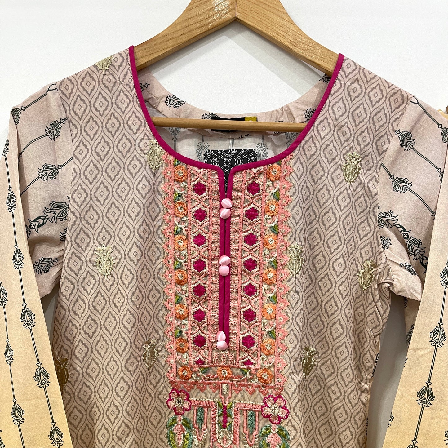 Original KHAS 3 Piece Stitched Luxury Lawn Suit with Chiffon Dupatta (6649749733560)