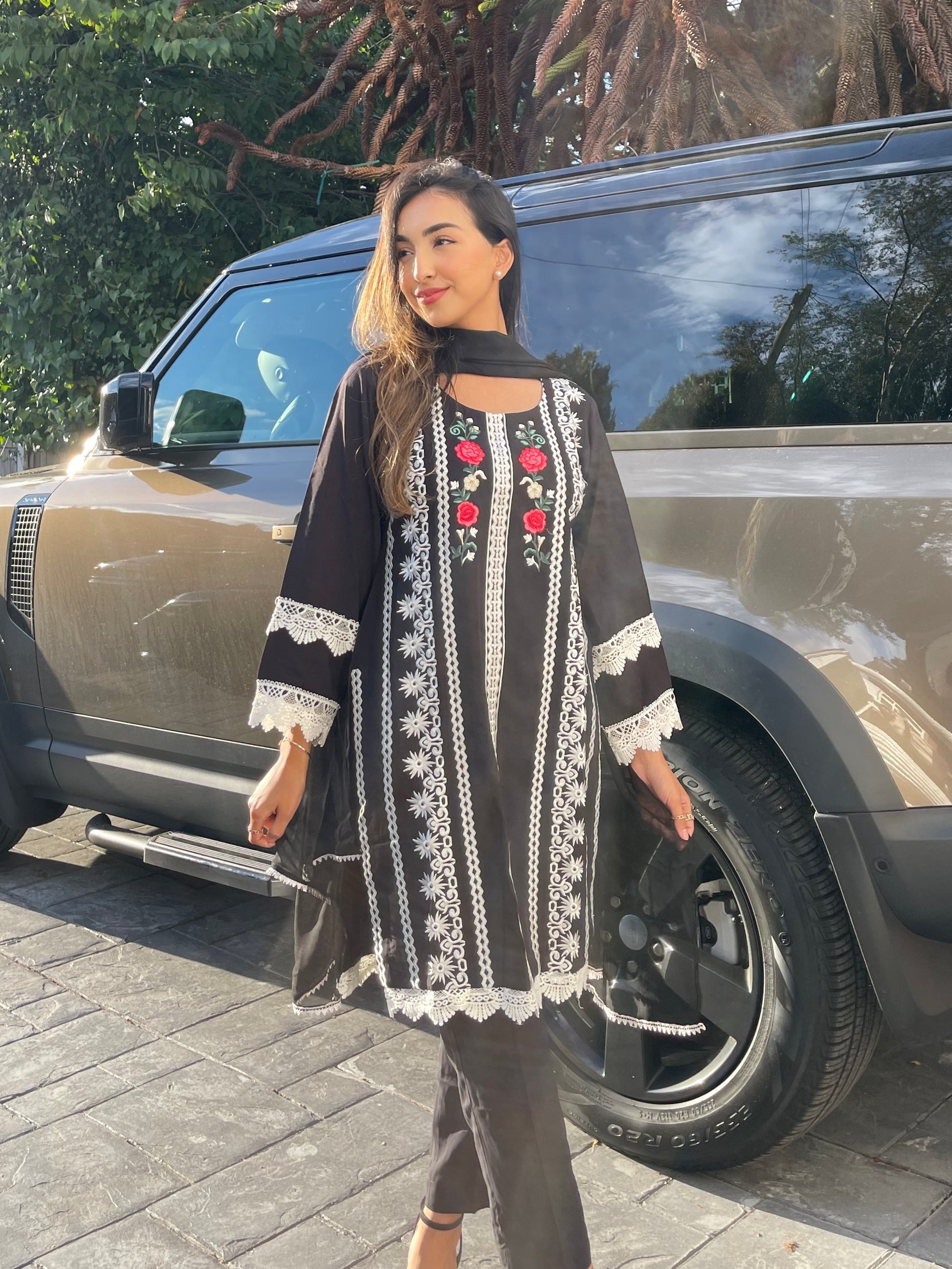 TAHERA - 3 Piece Black Linen Suit with White Lace and Embroidery (7447670227157)