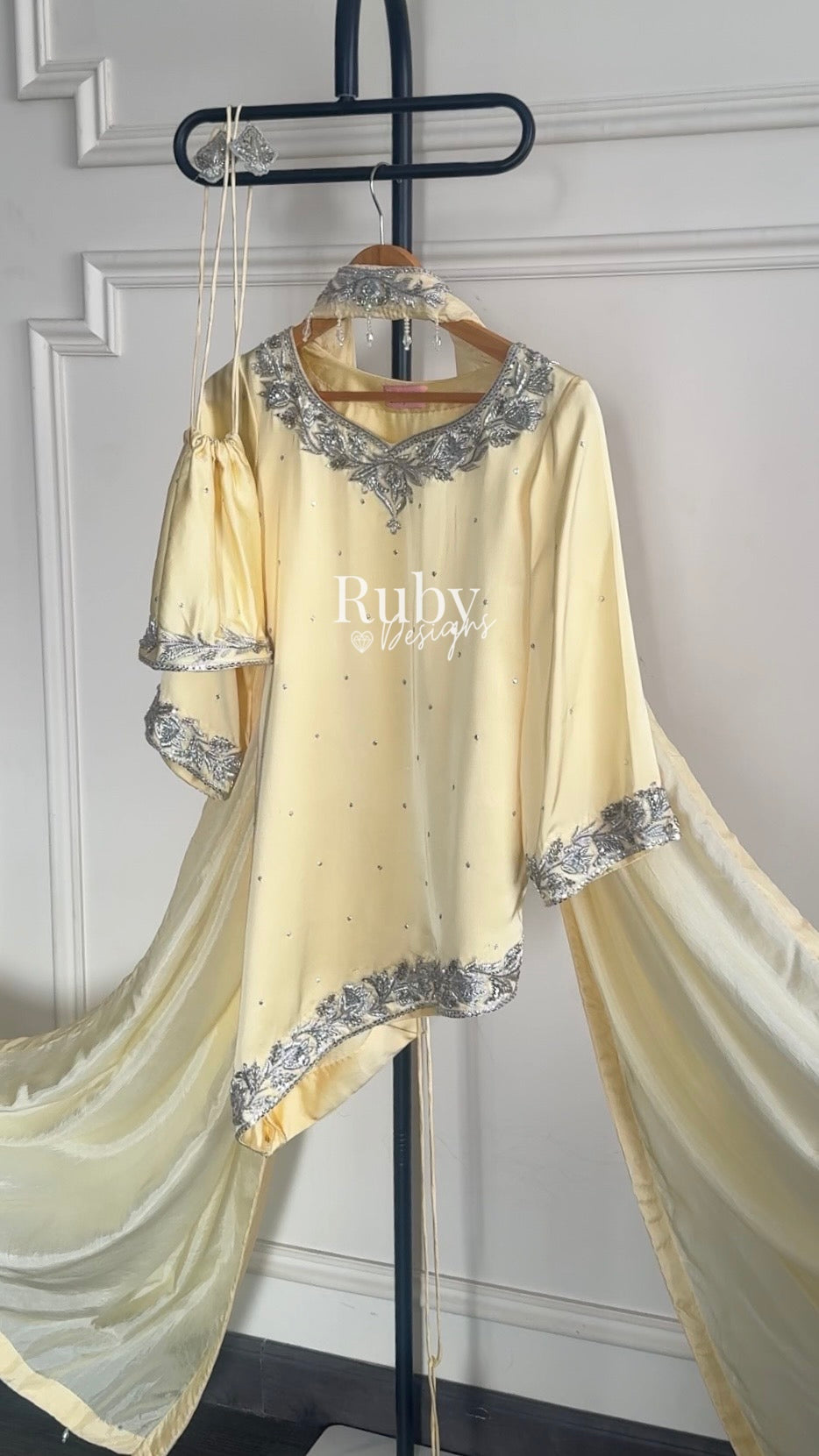 PRE-ORDER (6-8 week estimated dispatch): RANI Butter - 4 Piece Luxury Silk Suit with Matching Bag
