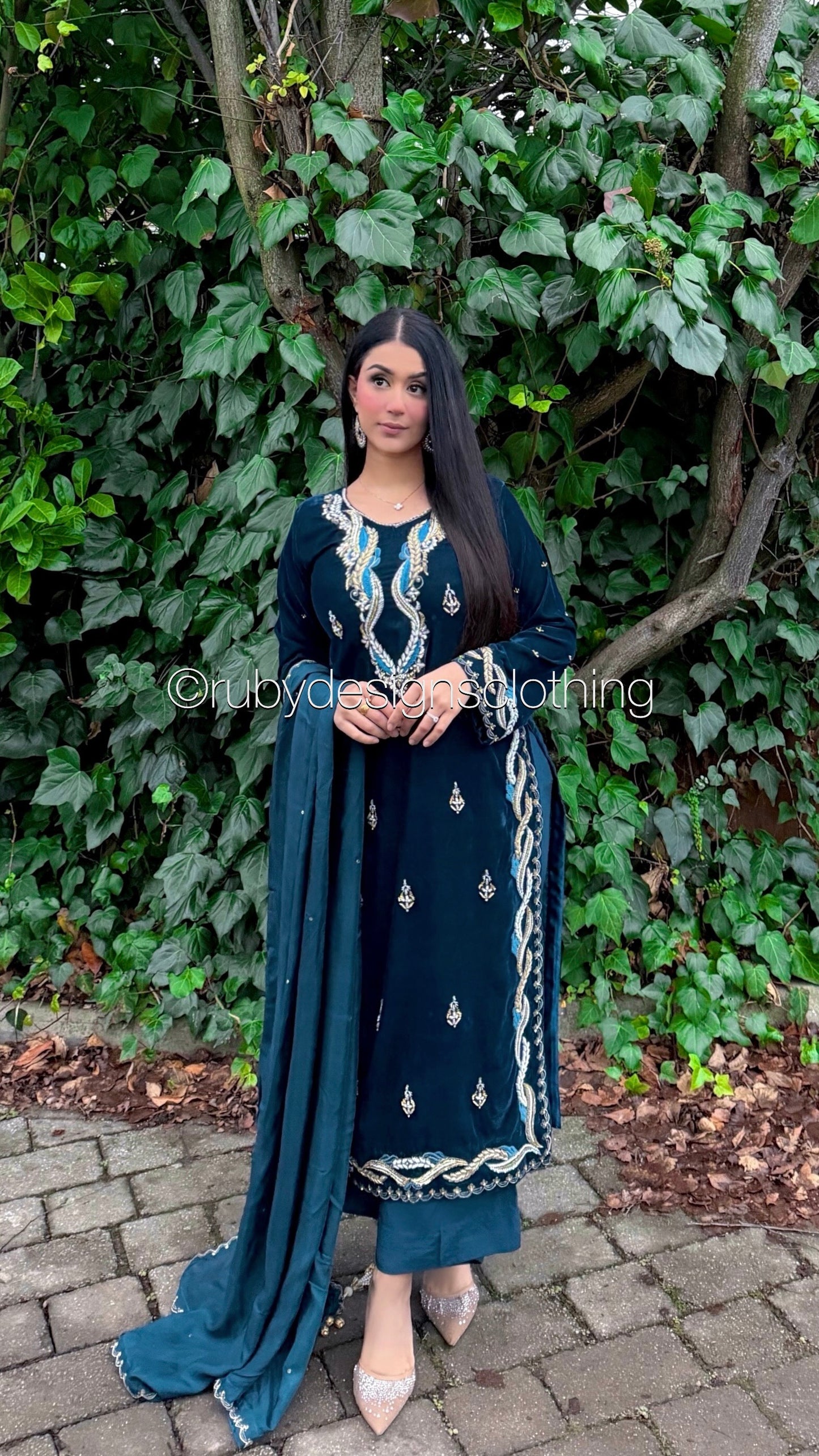 LINA - 3 Piece Luxury Velvet Suit with Gold Handwork