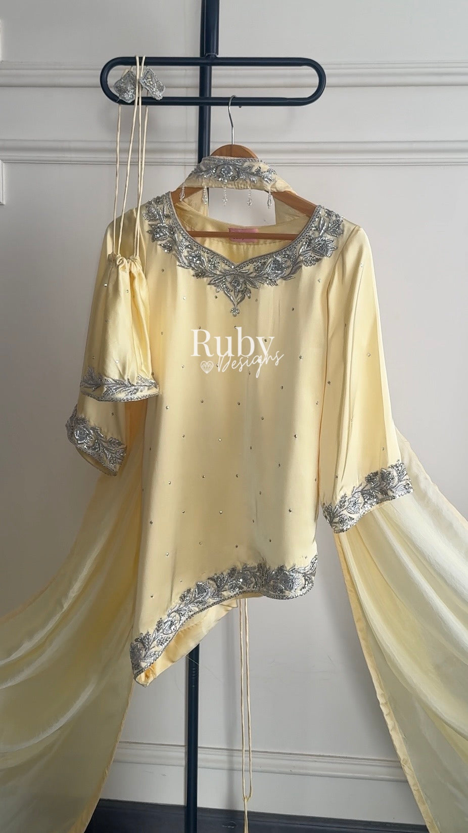 PRE-ORDER (6-8 week estimated dispatch): RANI Butter - 4 Piece Luxury Silk Suit with Matching Bag