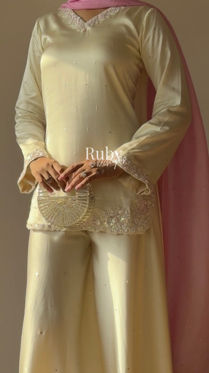 AMAYA - 3 Piece Silk Suit with Ombrè Dupatta