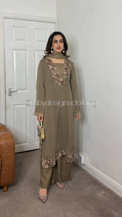 IFRA Dune - 3 Piece Chiffon Suit with Embroidery
