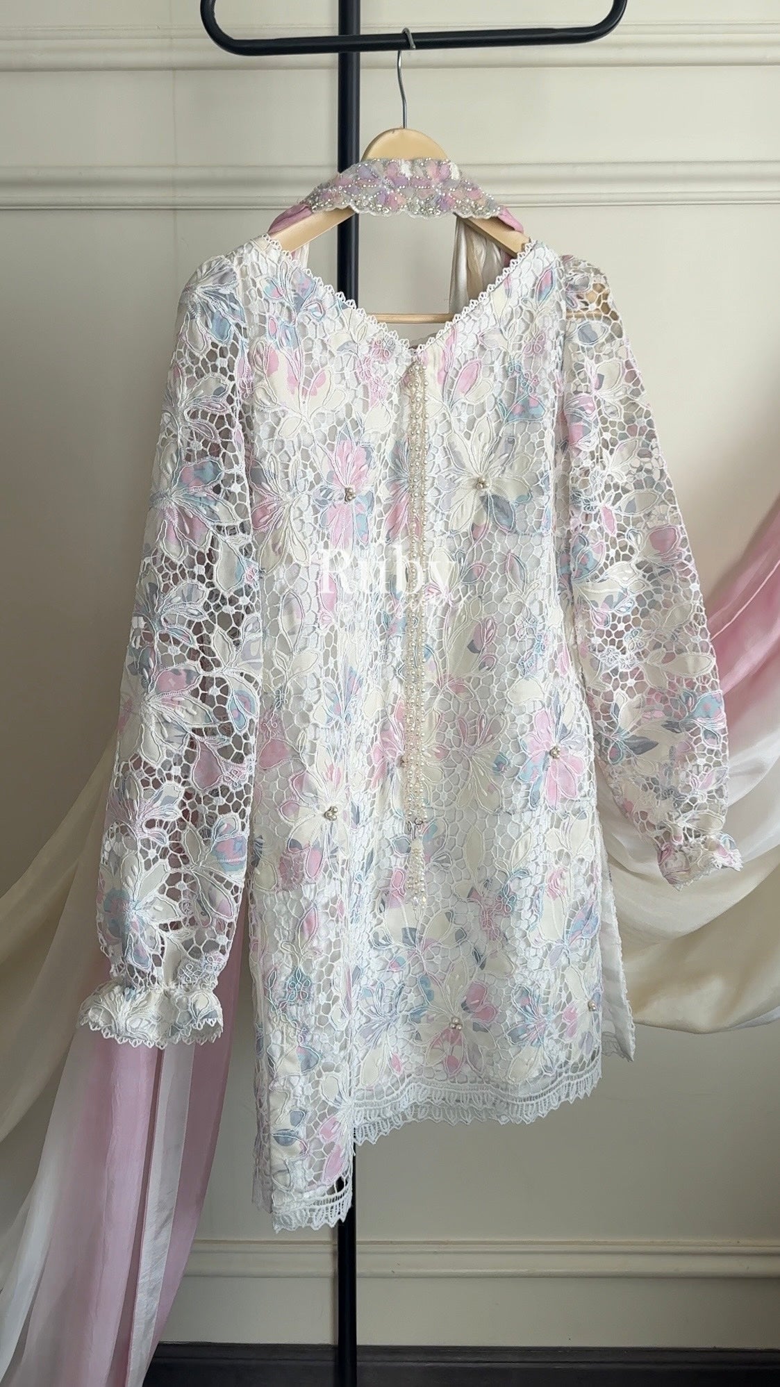 SAIRA Flow - 3 Piece Cutwork Chikankari Suit with Flowy Trousers