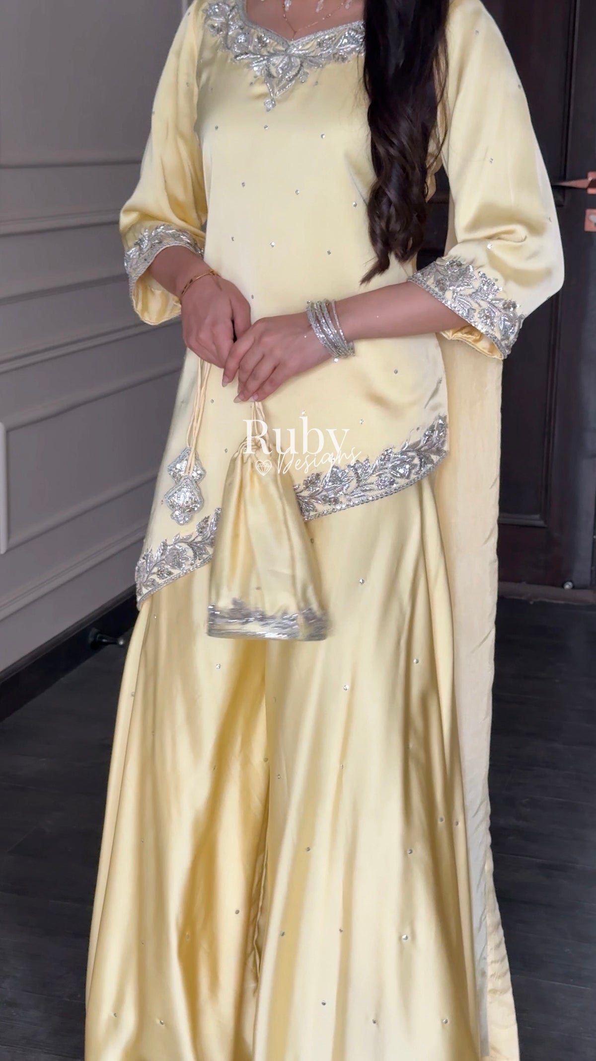 PRE-ORDER (6-8 week estimated dispatch): RANI Butter - 4 Piece Luxury Silk Suit with Matching Bag