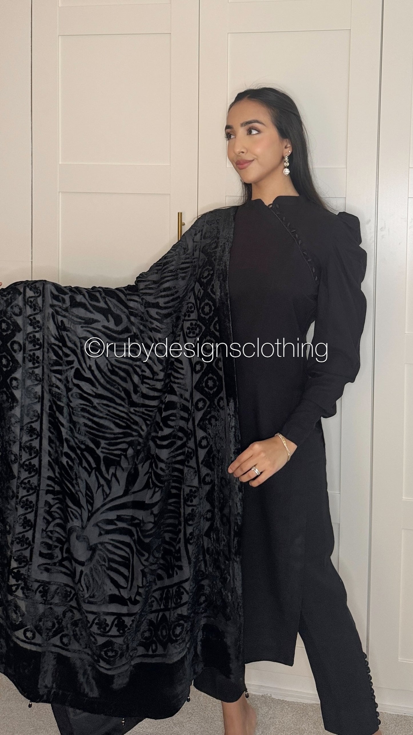 ZAILA Noir - 3 Piece Marina Suit with Palachi Shawl
