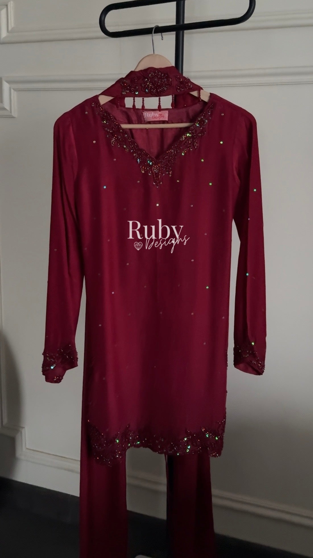 LEYLA - 3 Piece Luxury Silk Suit with Farshi Shalwar
