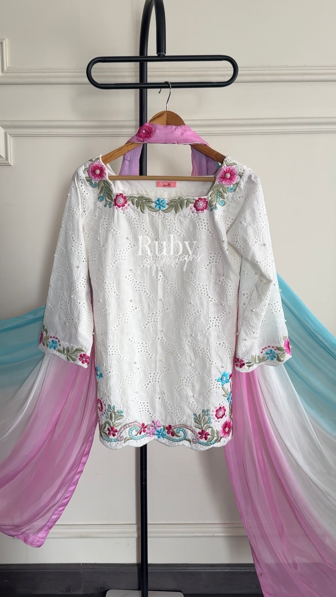 ALIZEH Petal - 3 Piece Chikankari Suit with Ombré Dupatta