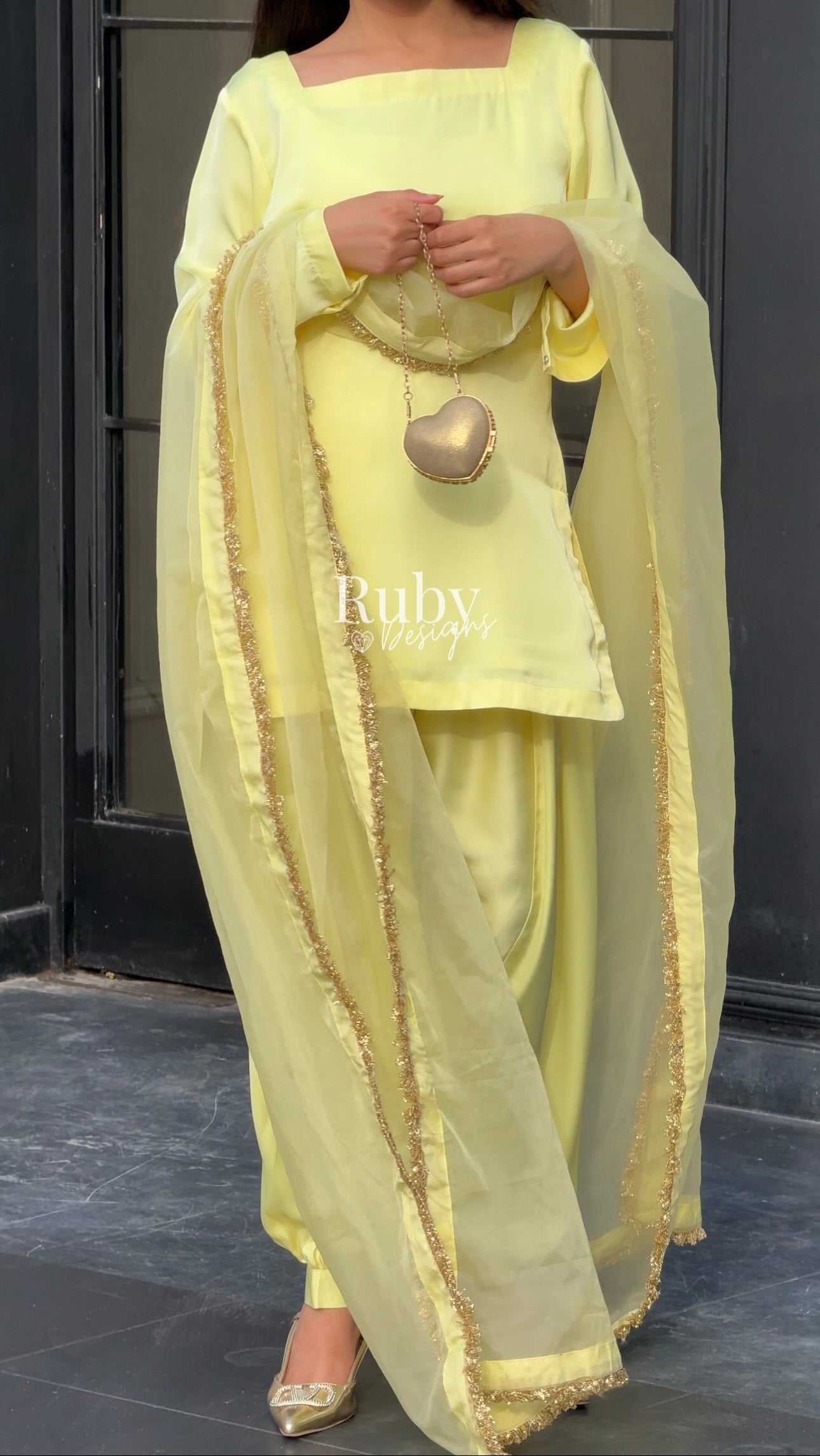 AMELLE Honey - 3 Piece Silk Suit with Balloon Pants