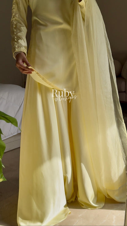 LAYA Butter - 3 Piece Silk Suit with Flowy Trousers
