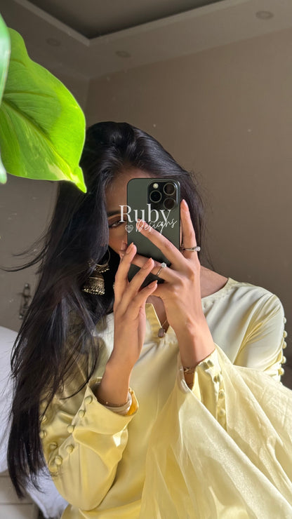 LAYA Butter - 3 Piece Silk Suit with Flowy Trousers