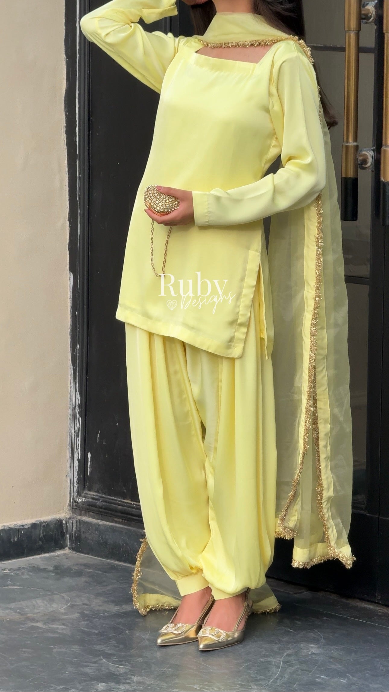 AMELLE Honey - 3 Piece Silk Suit with Balloon Pants