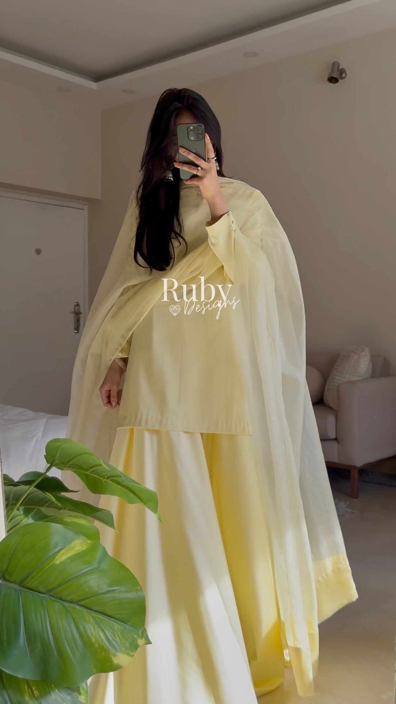 LAYA Butter - 3 Piece Silk Suit with Flowy Trousers