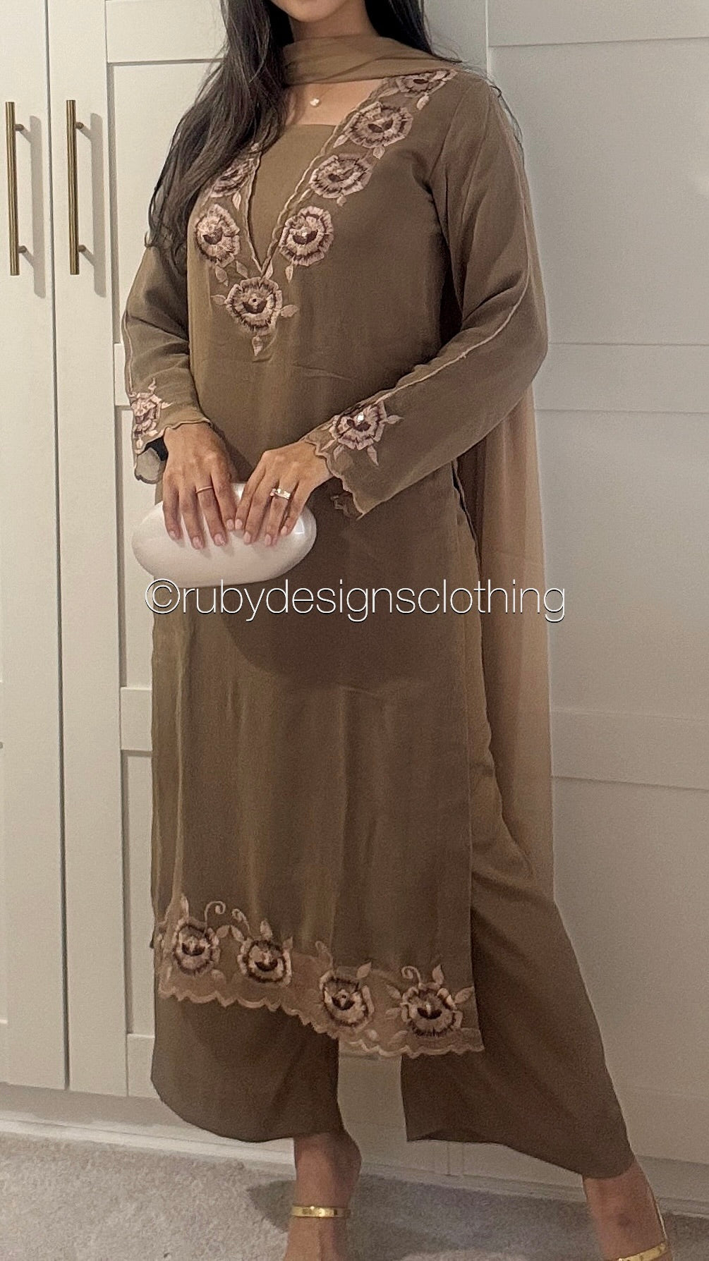 IFRA Dune - 3 Piece Chiffon Suit with Embroidery