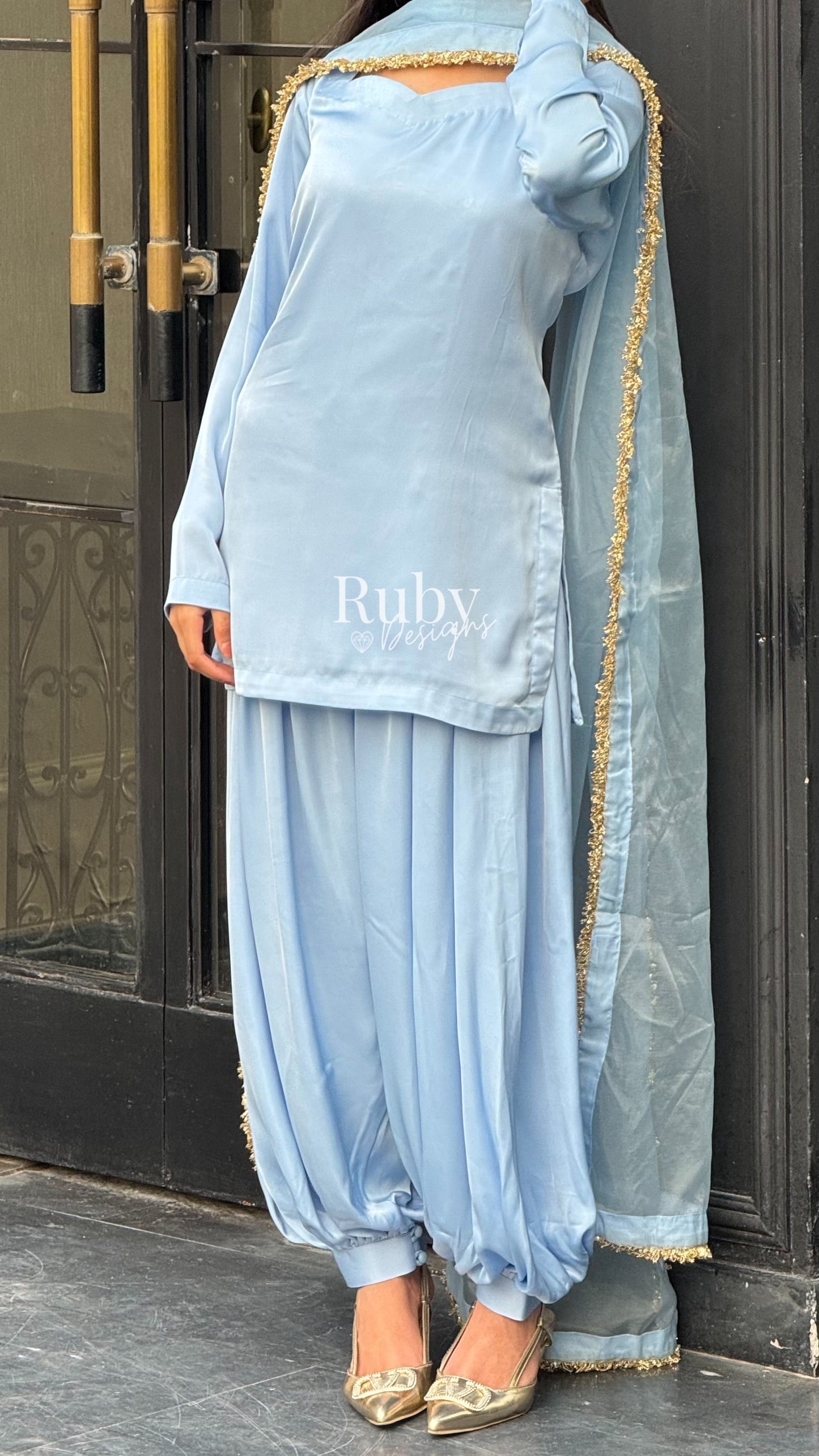 AMELLE Sky - 3 Piece Silk Suit with Balloon Pants