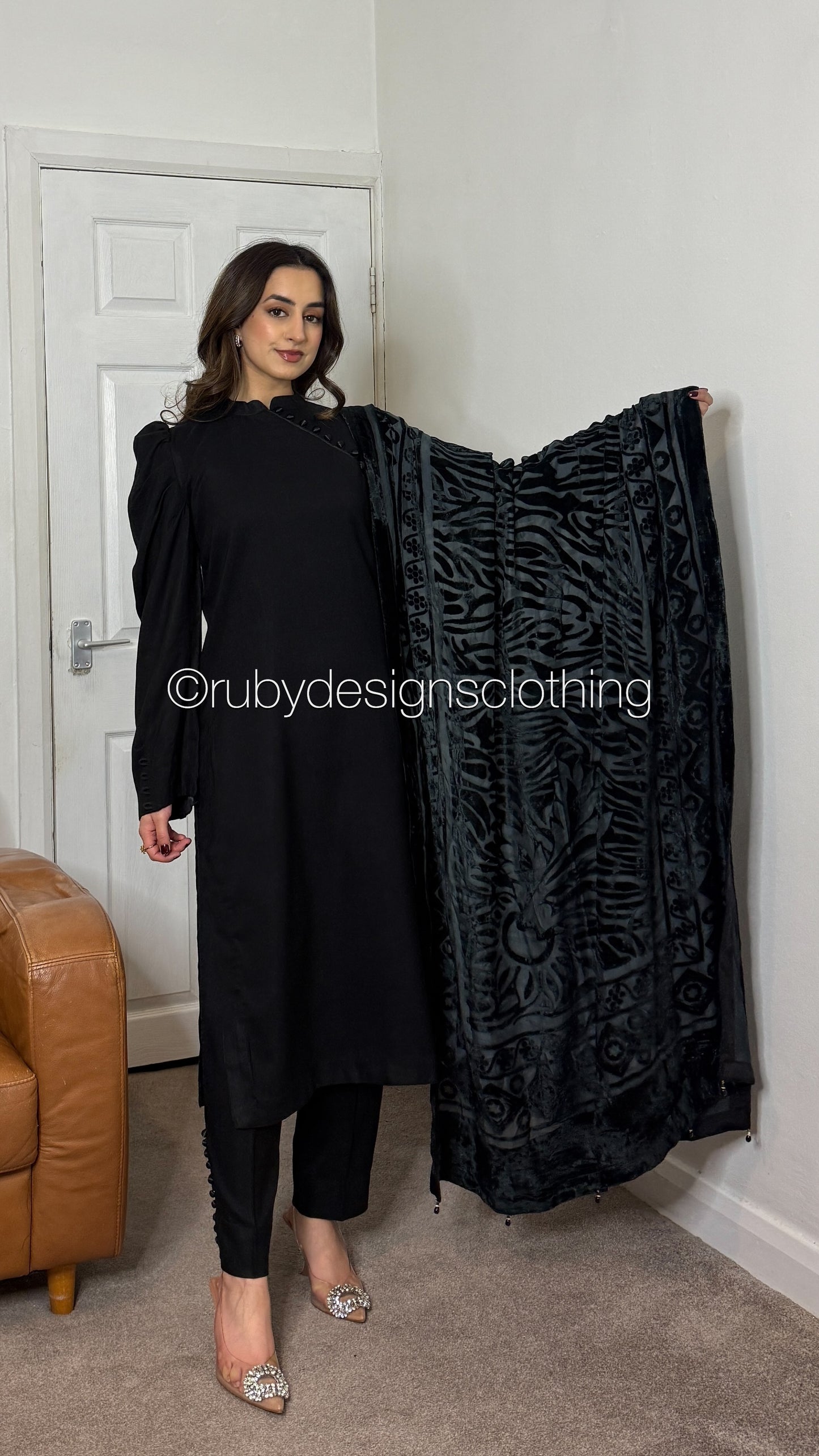 ZAILA Noir - 3 Piece Marina Suit with Palachi Shawl