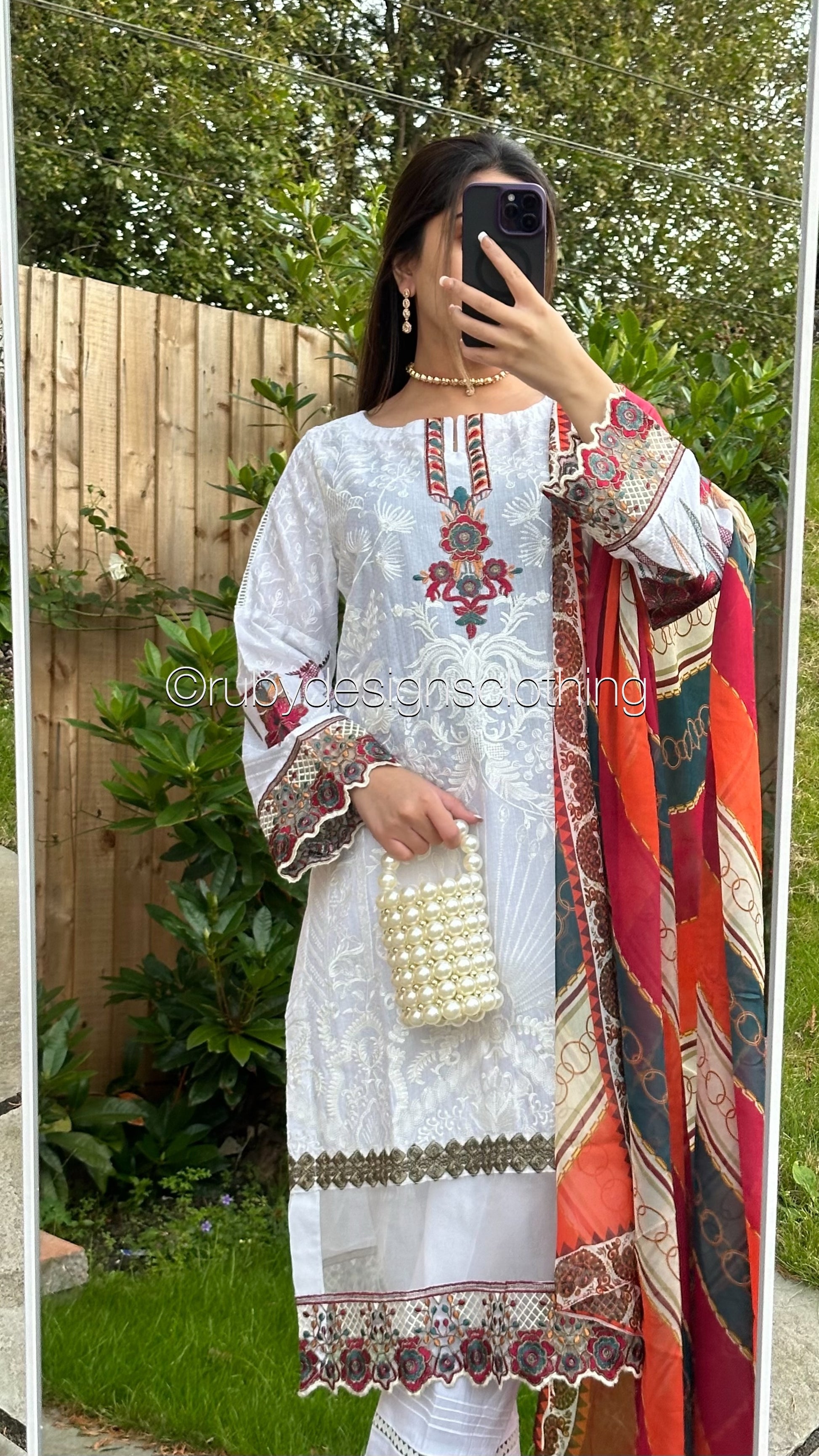 EXCLUSIVE SAMPLE - 3 Piece White Lawn Suit with Chiffon Dupatta (8746816635093)