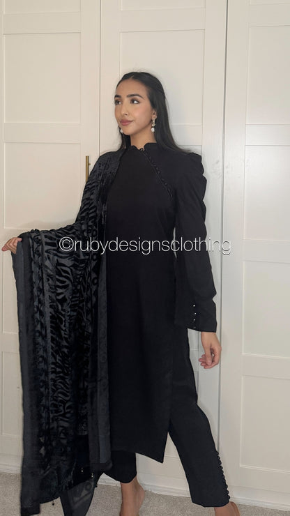 ZAILA Noir - 3 Piece Marina Suit with Palachi Shawl