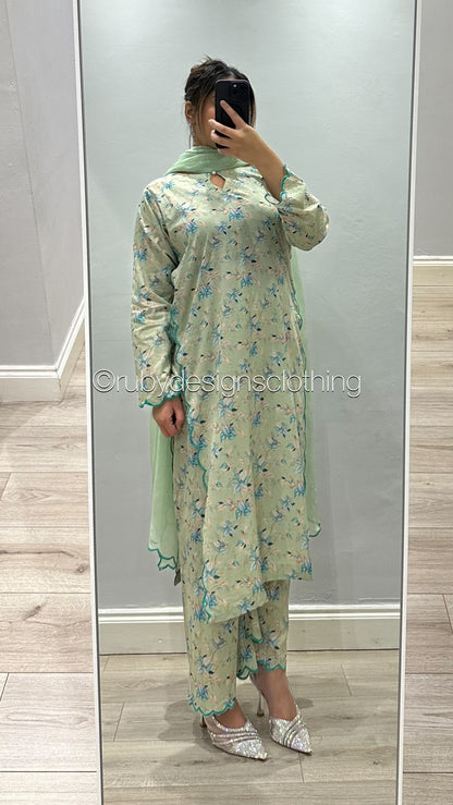 NOREEN - EXCLUSIVE 3 Piece Swiss Lawn Suit with Chiffon Dupatta