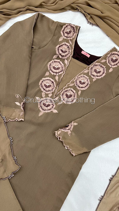 IFRA Dune - 3 Piece Chiffon Suit with Embroidery