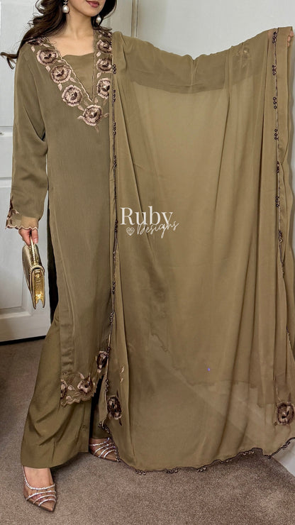 IFRA Dune - 3 Piece Chiffon Suit with Embroidery