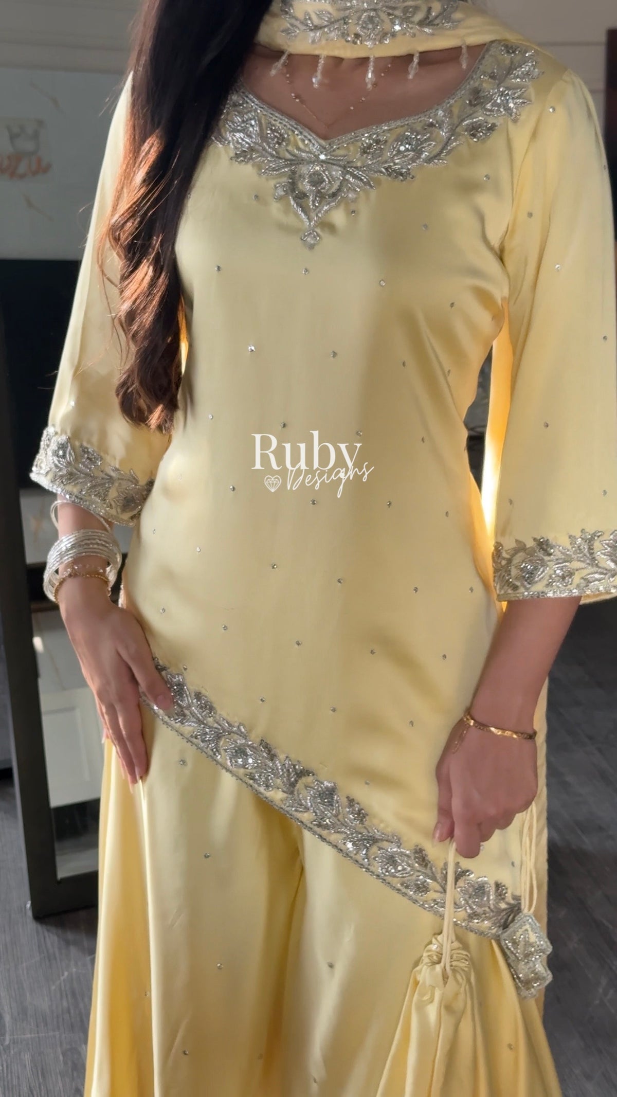 PRE-ORDER (6-8 week estimated dispatch): RANI Butter - 4 Piece Luxury Silk Suit with Matching Bag