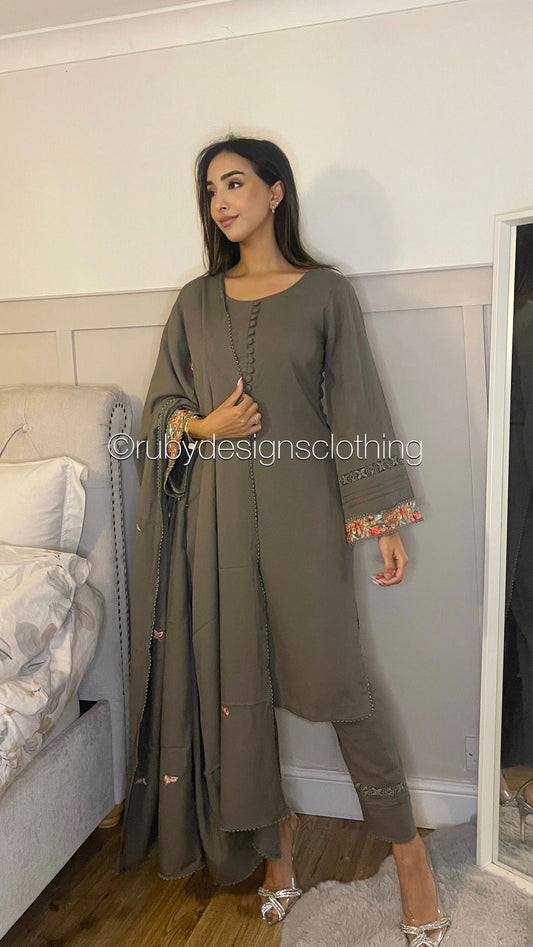 ALISHA - 3 Piece Grey Linen Suit with Shawl